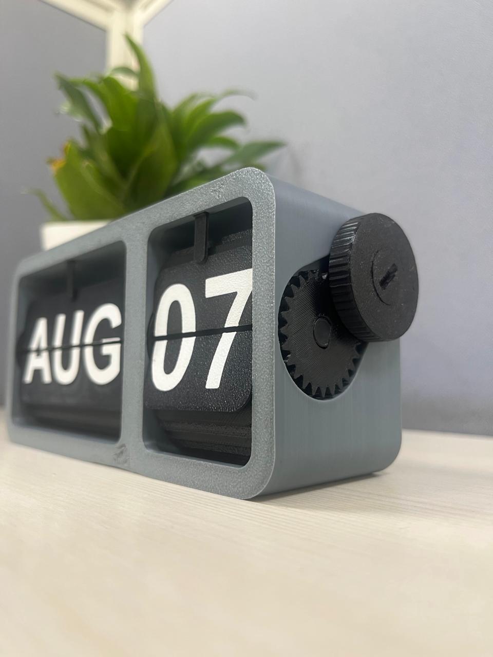 Flip Date Desk Calendar